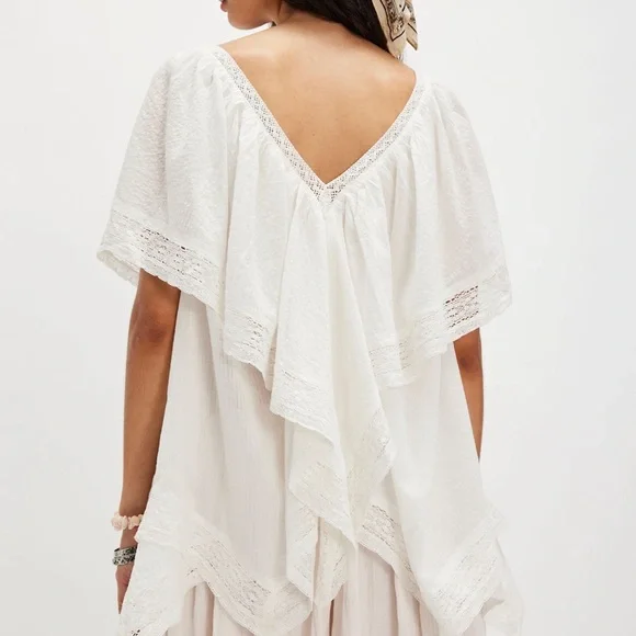 Free People Bailey Cape Top NWOT - Picture 2 of 5